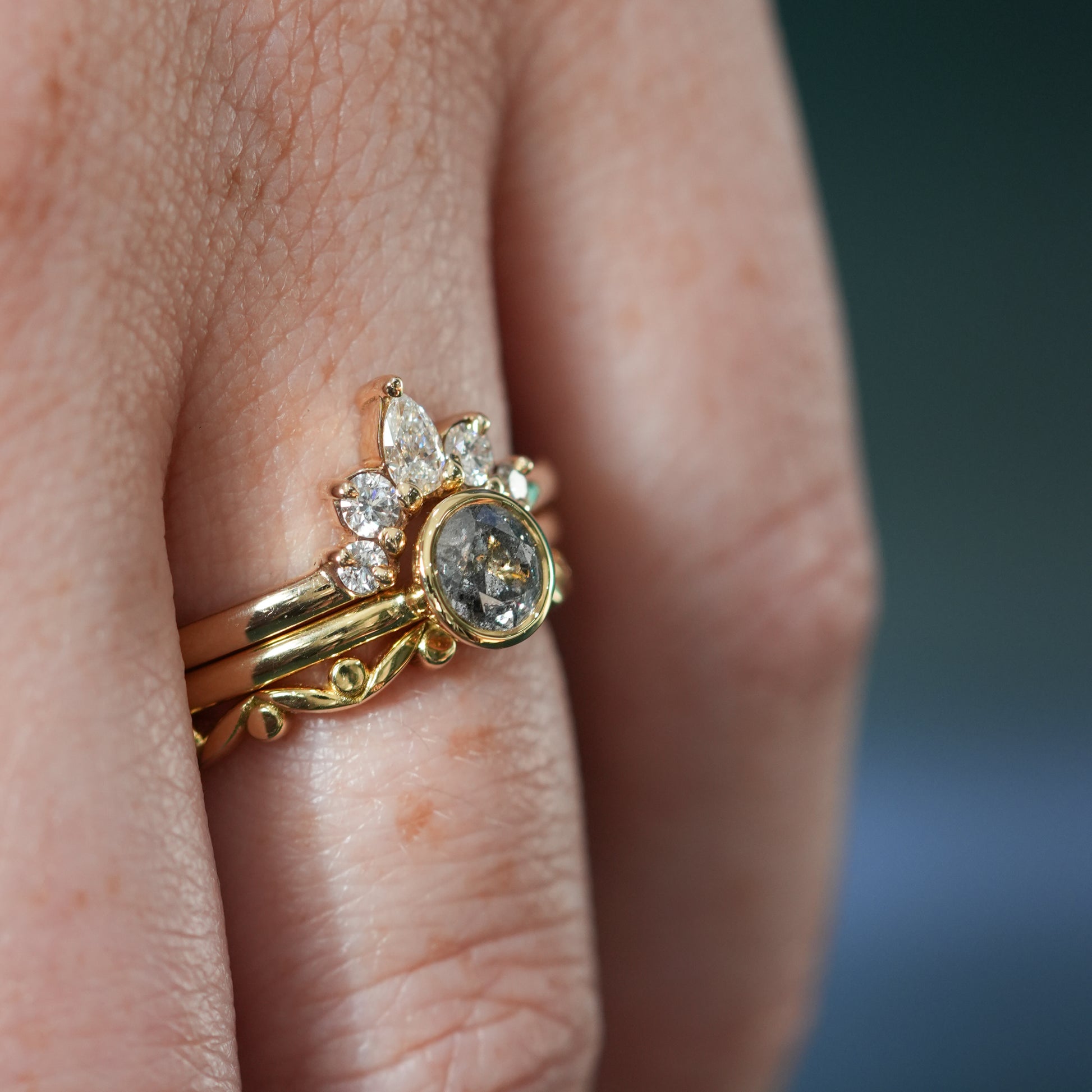 Salt & pepper diamond bezel engagement ring with wedding bands