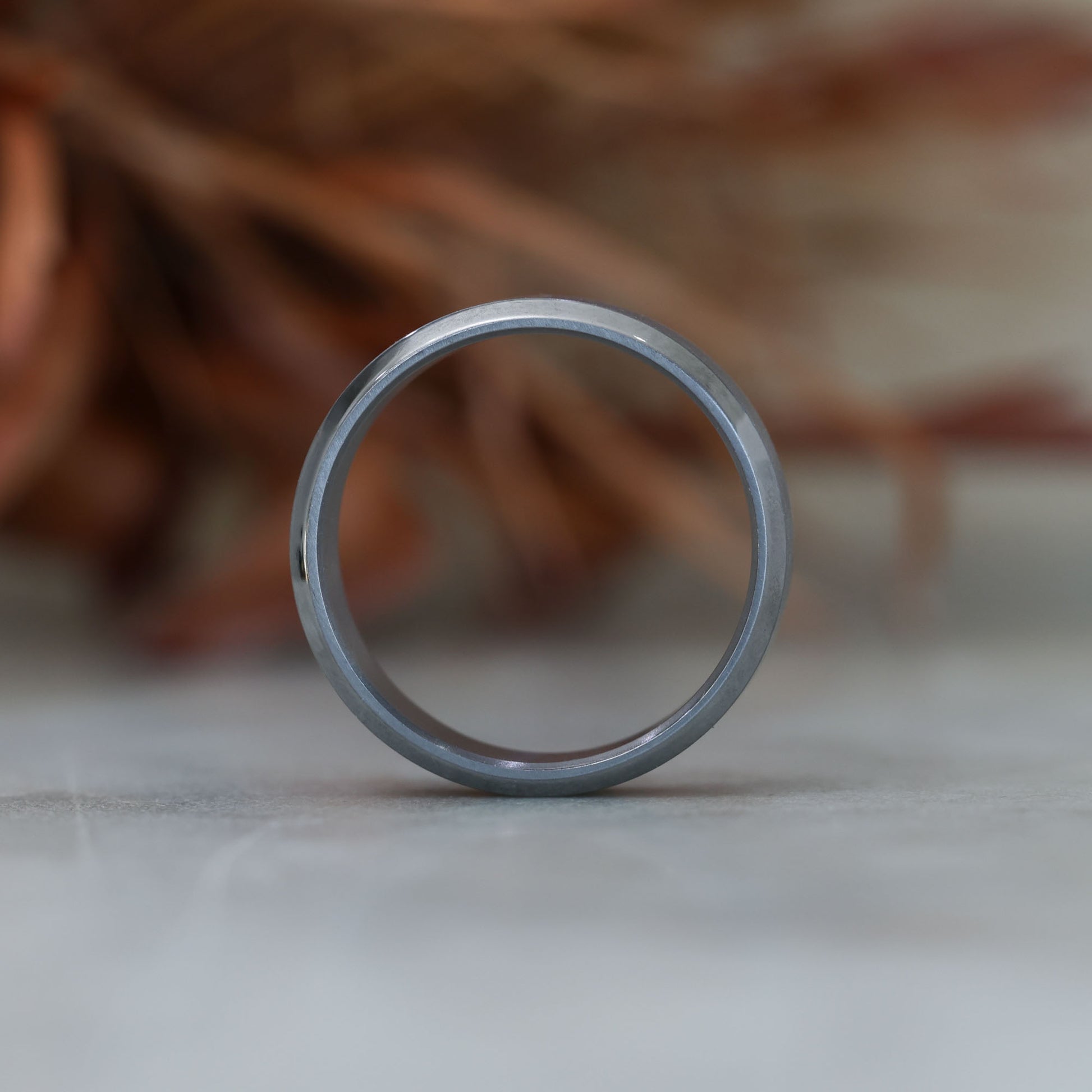TANTALUM BEVELLED EDGE | WEDDING BAND