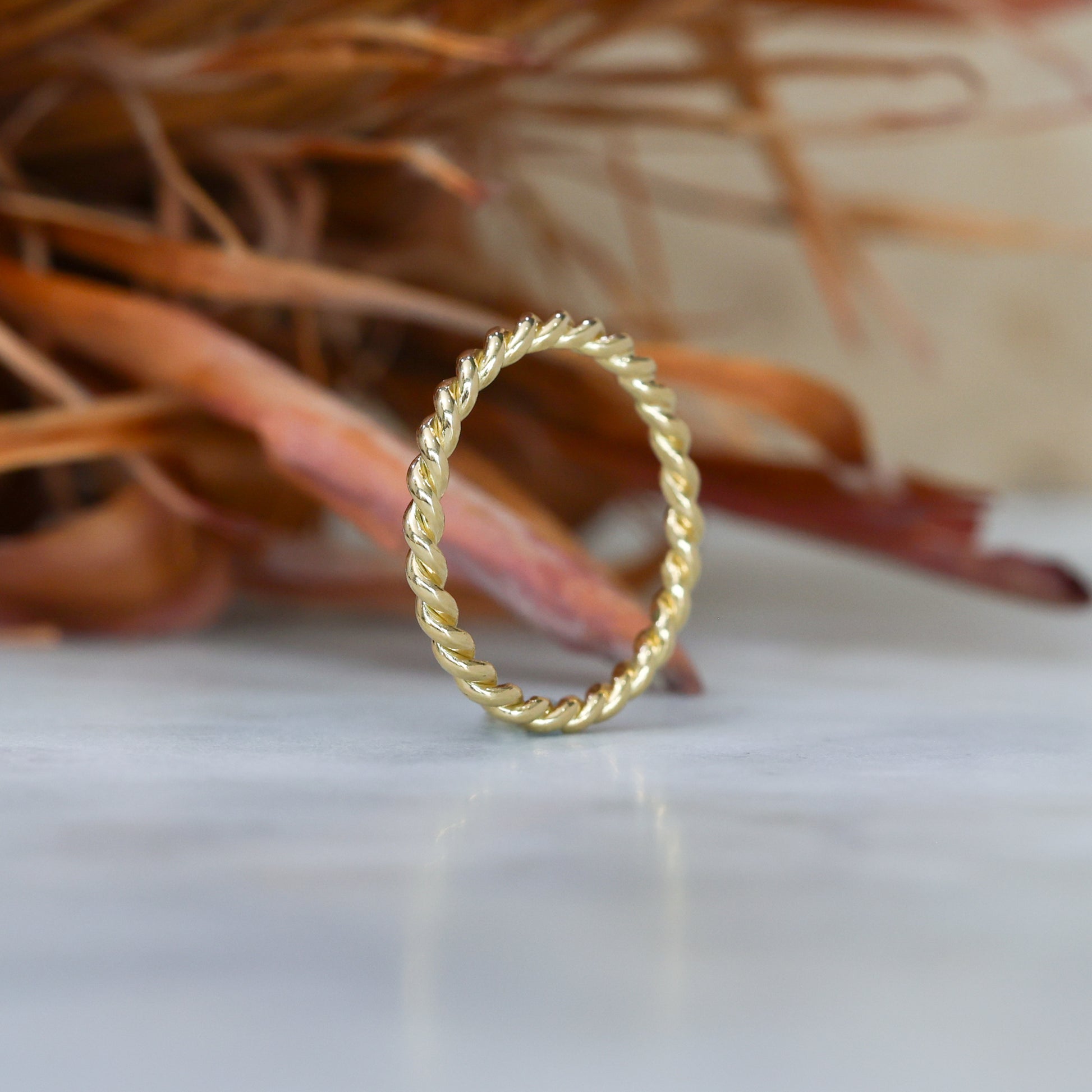 Tight twist wedding band