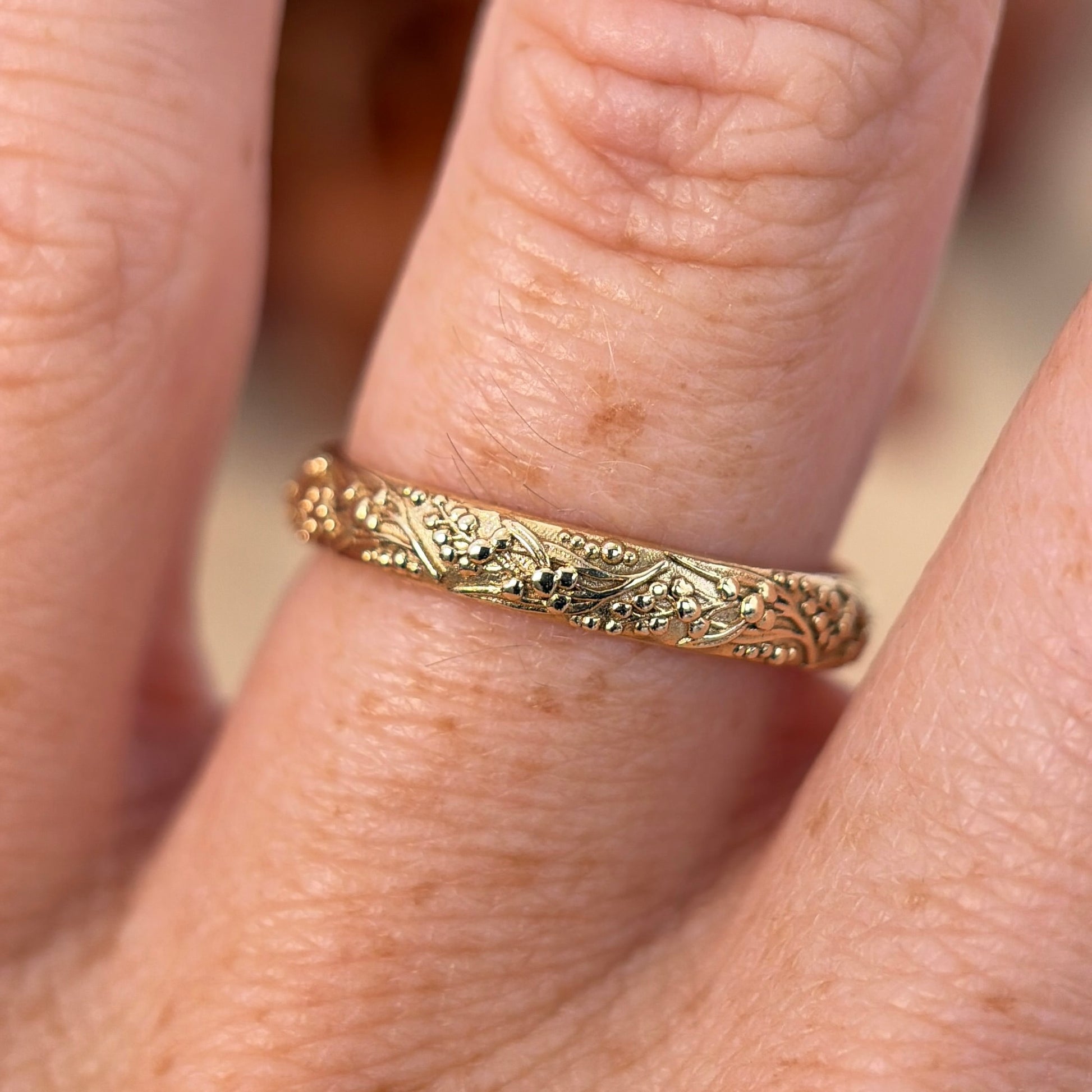 WATTLE WEDDING BAND