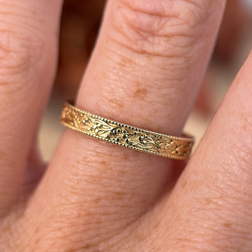 WATTLE WEDDING BAND
