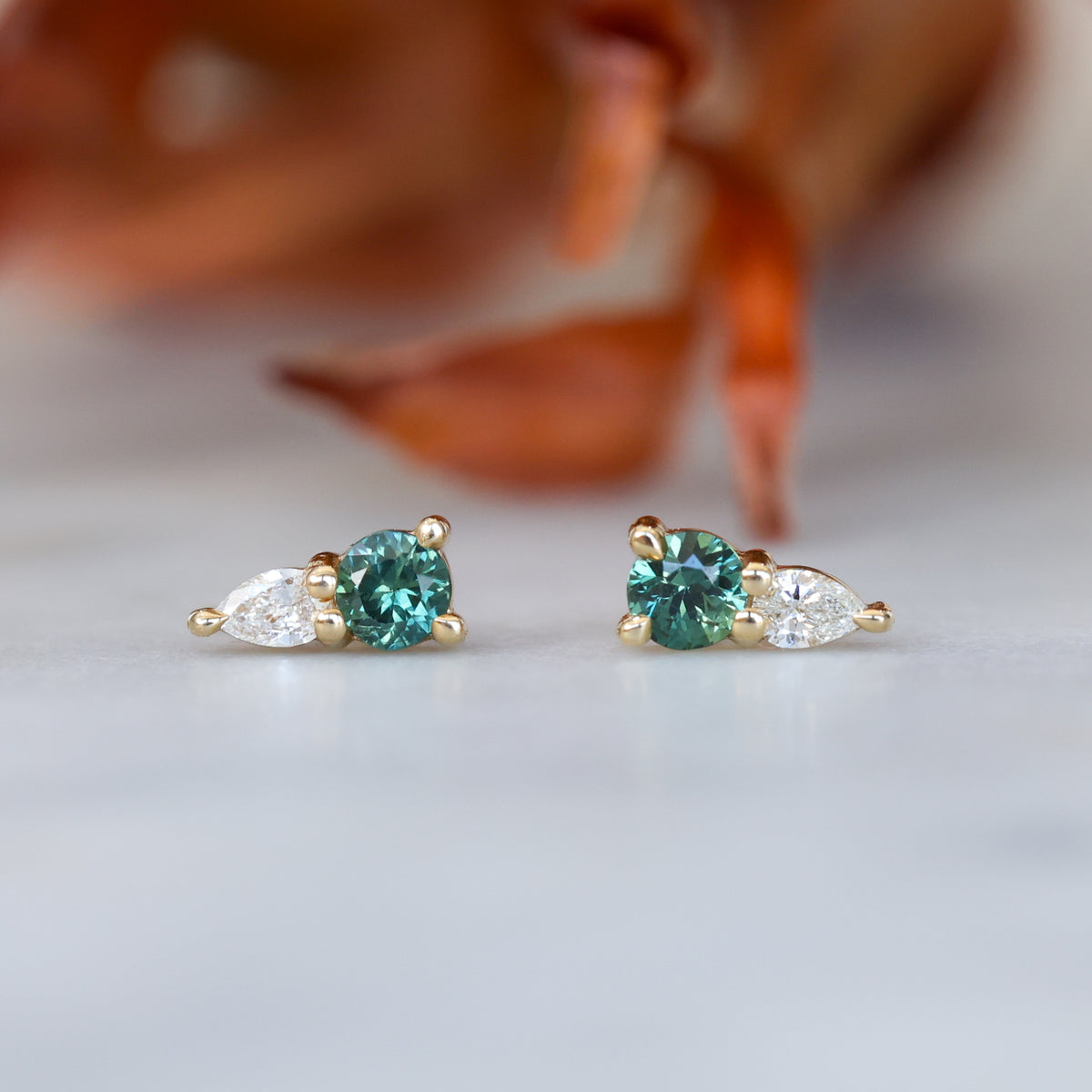 Australian Sapphire and Diamond Stud earring