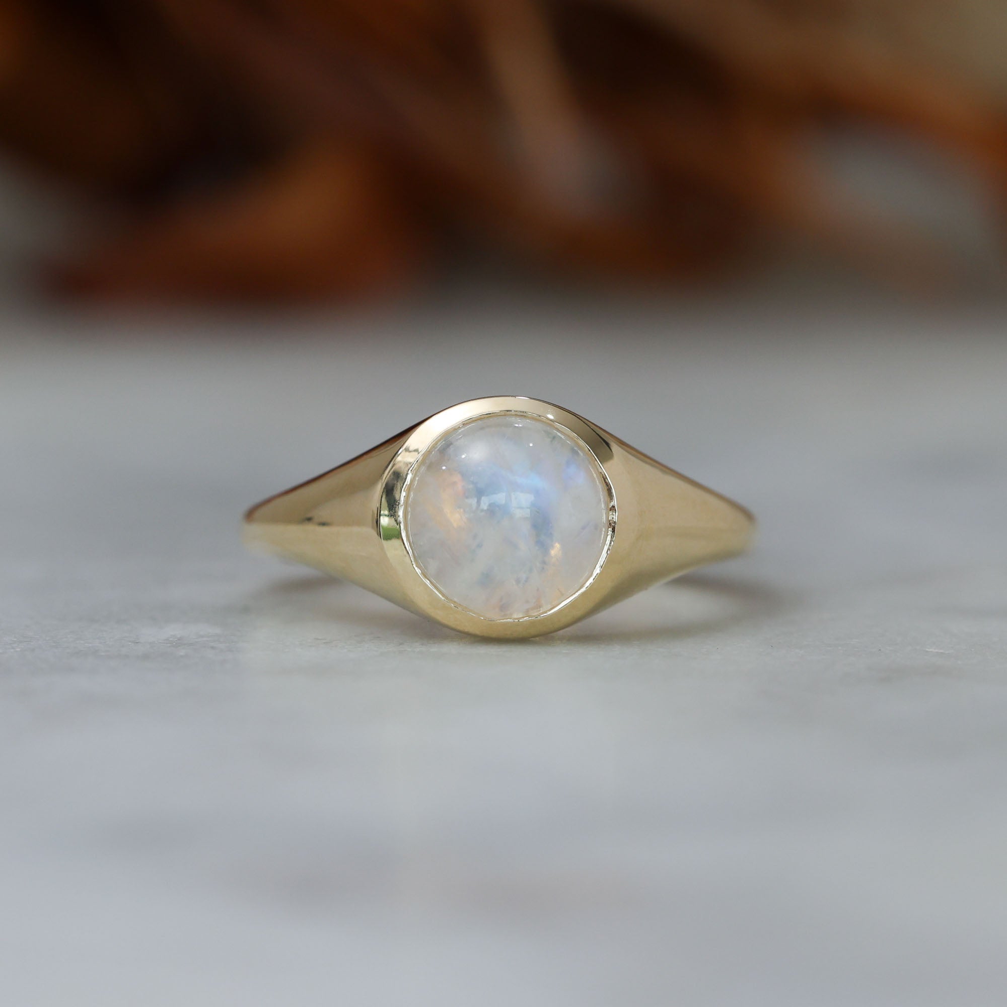 bezel cabochon ring front