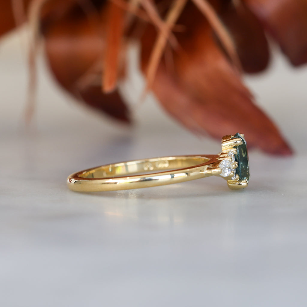 EMMA | 1.00CT OVAL MONTANA SAPPHIRE ENGAGEMENT RING