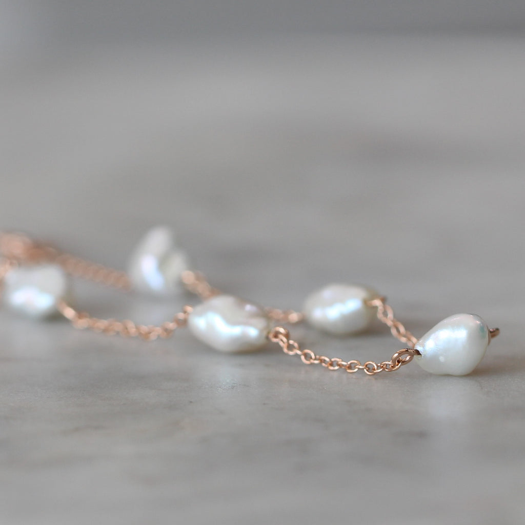gold and pearl bracelet