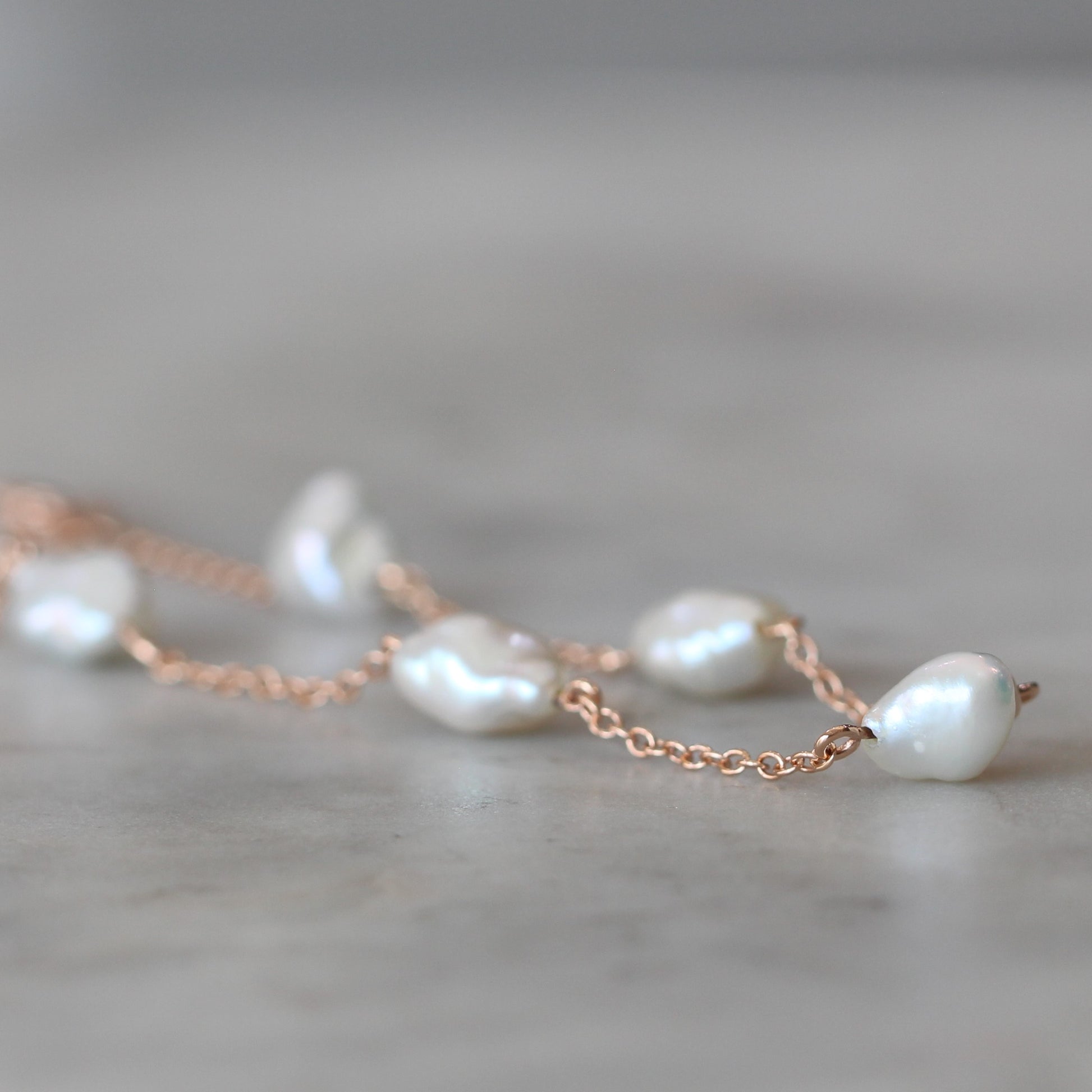 gold and pearl bracelet