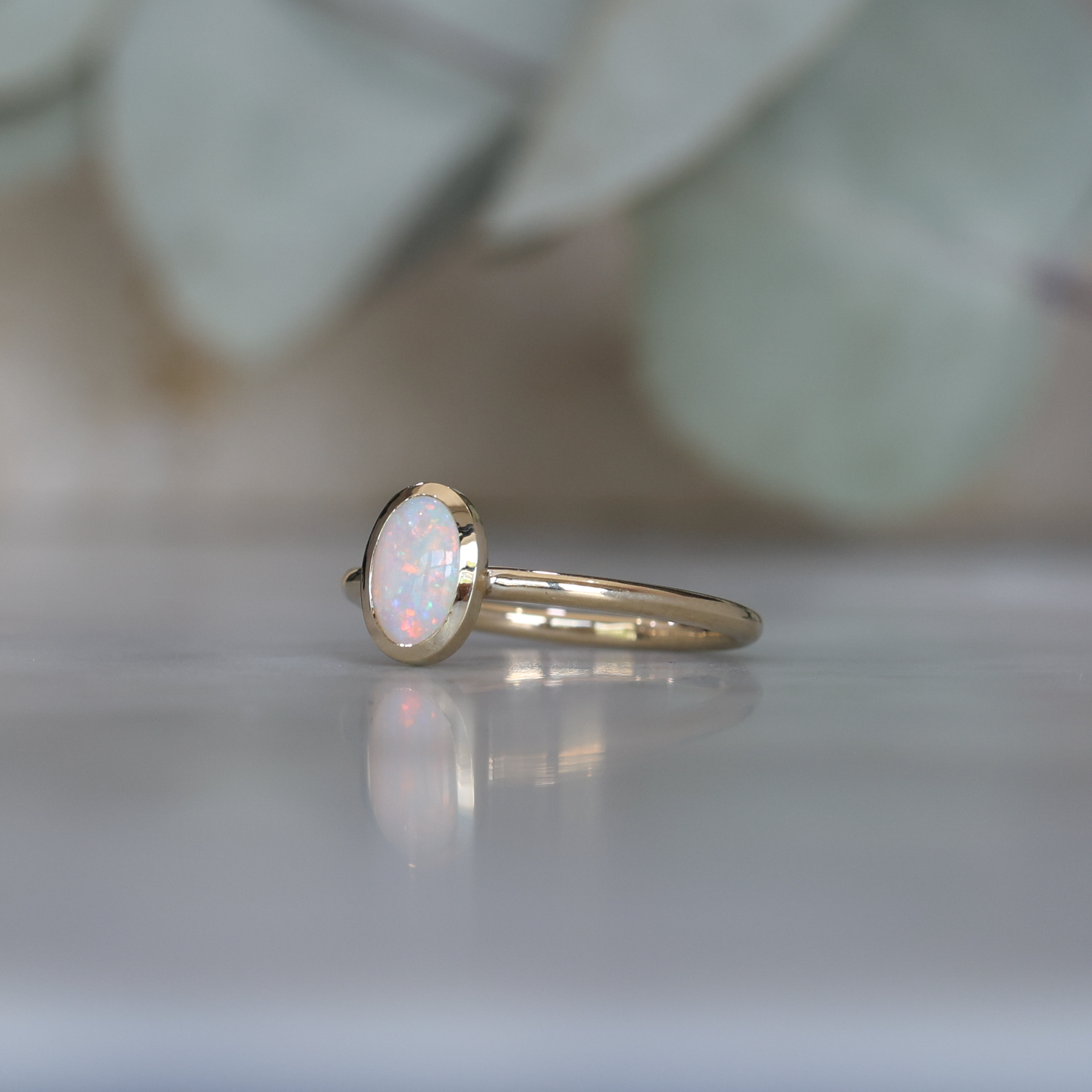 OPAL / BEZEL RING - 0.43ct