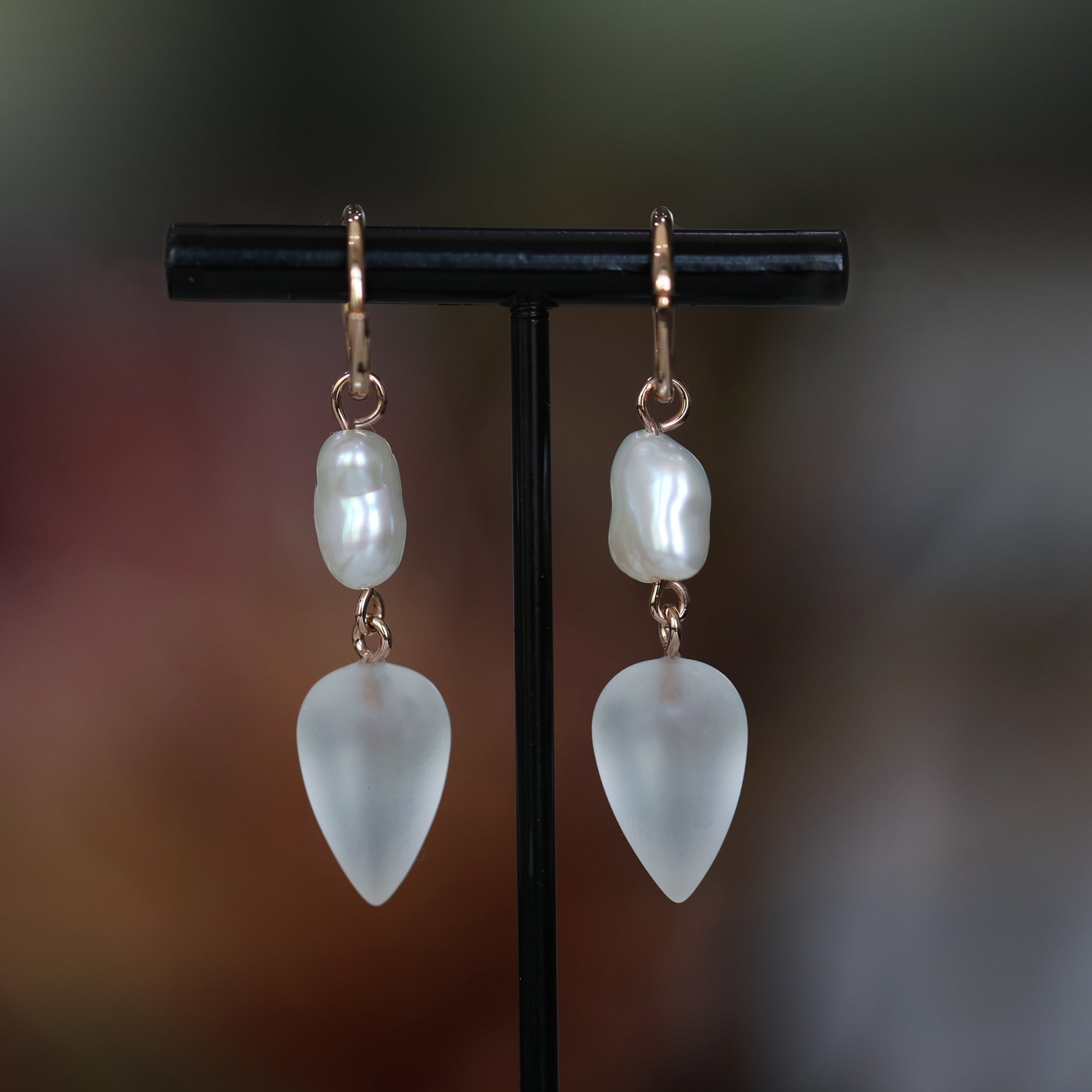 PEARL & ROCK CRYSTAL / HOOP EARRINGS I