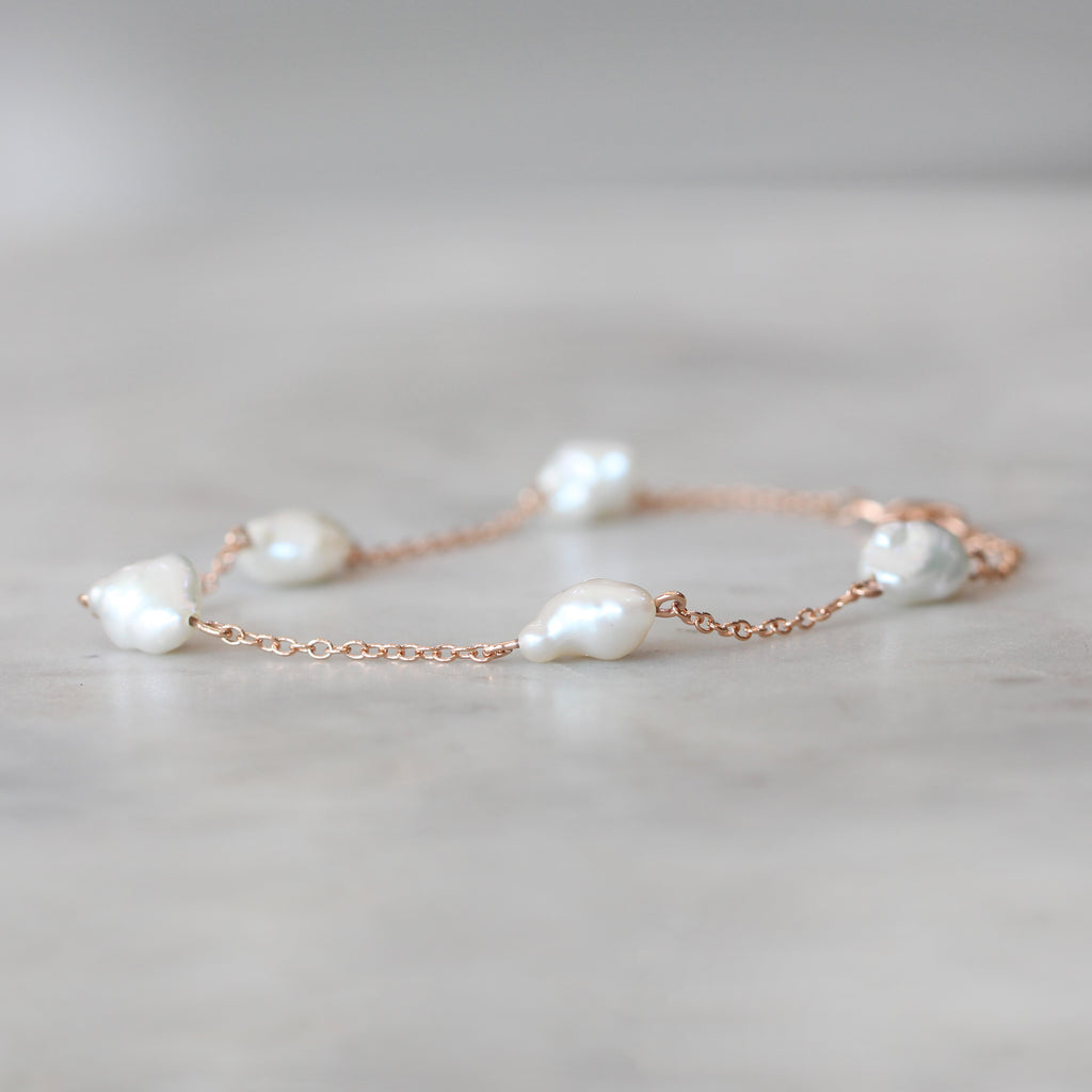 pearl bracelet