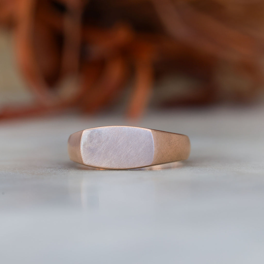 RECTANGLE CUSHION | SIGNET RING