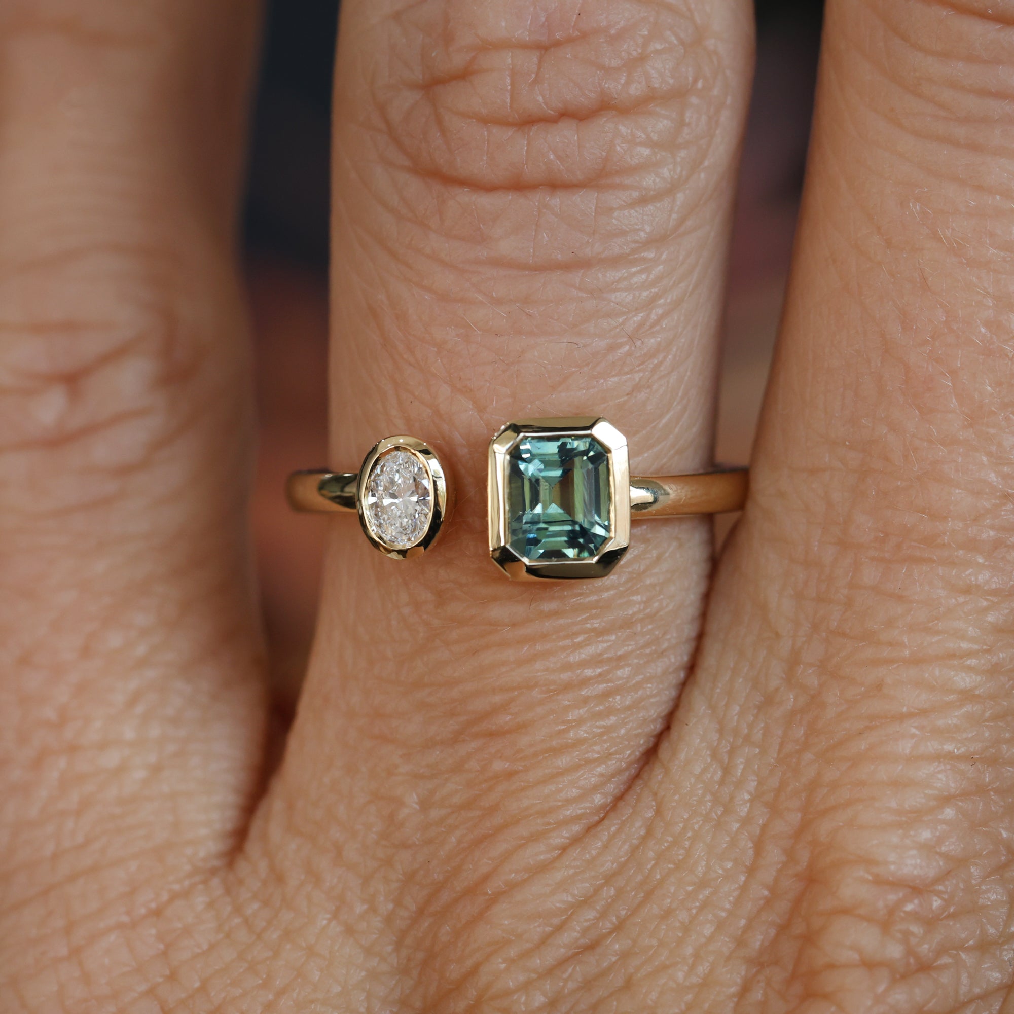 sapphire and diamond engagement ring