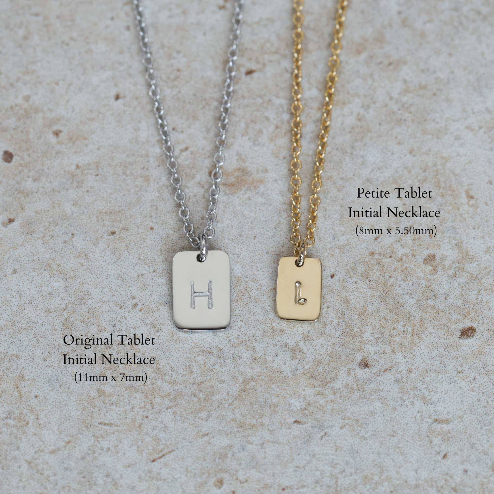 PETITE TABLET INITIAL | NECKLACE