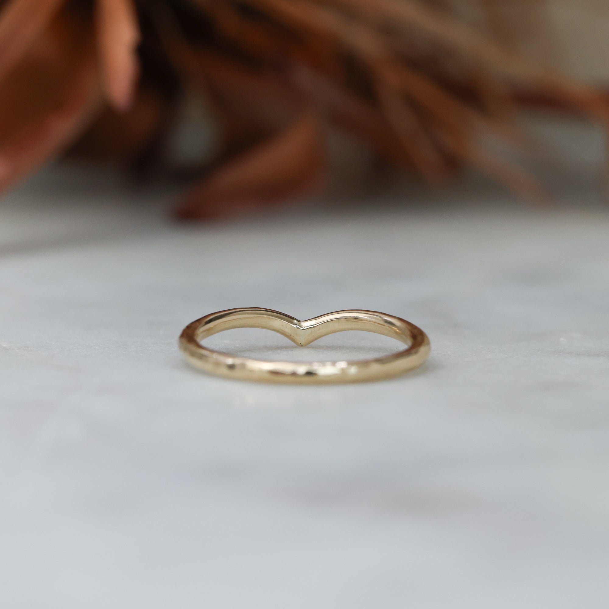 textured billy wedding band  back