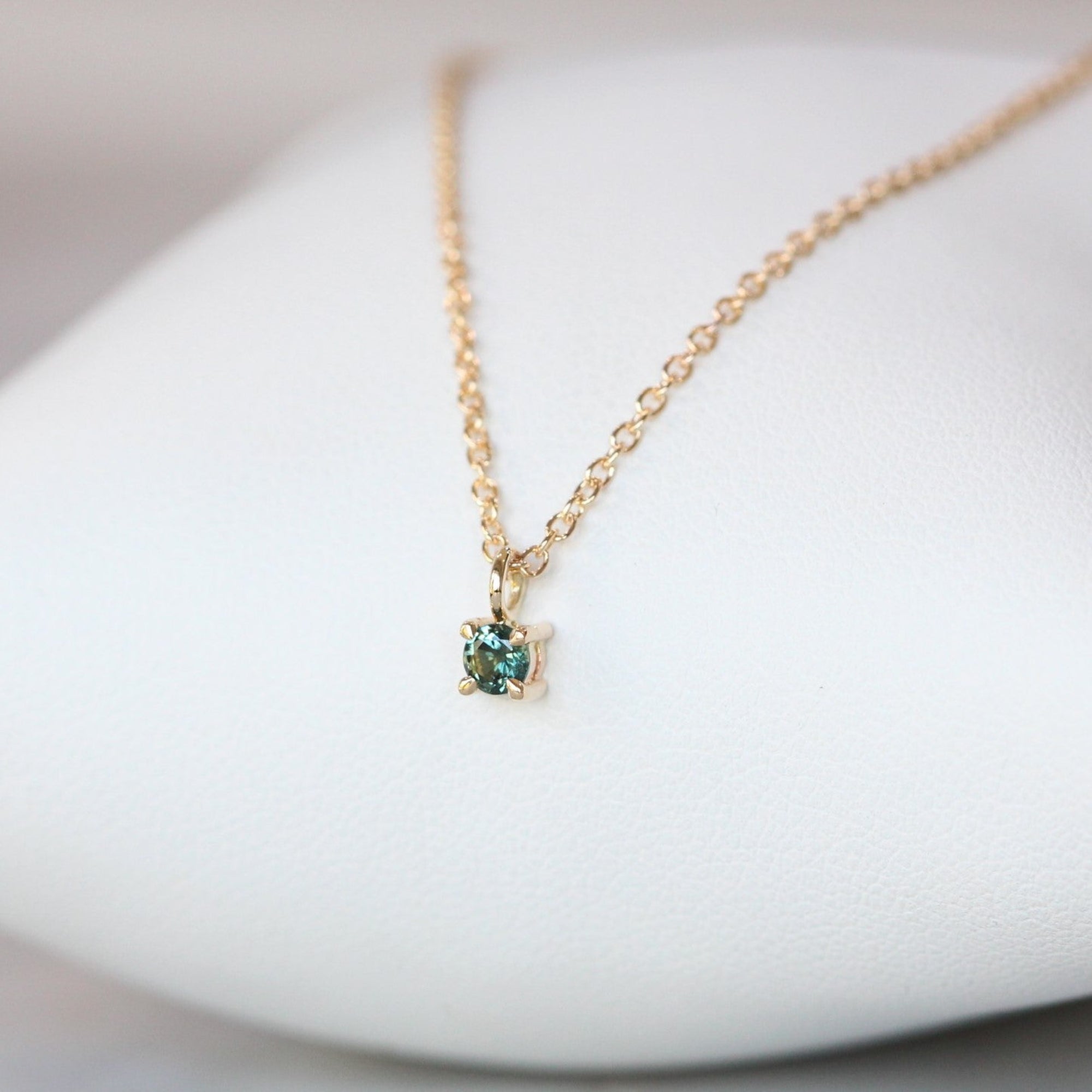 Australian Parti Sapphire Necklace petite side