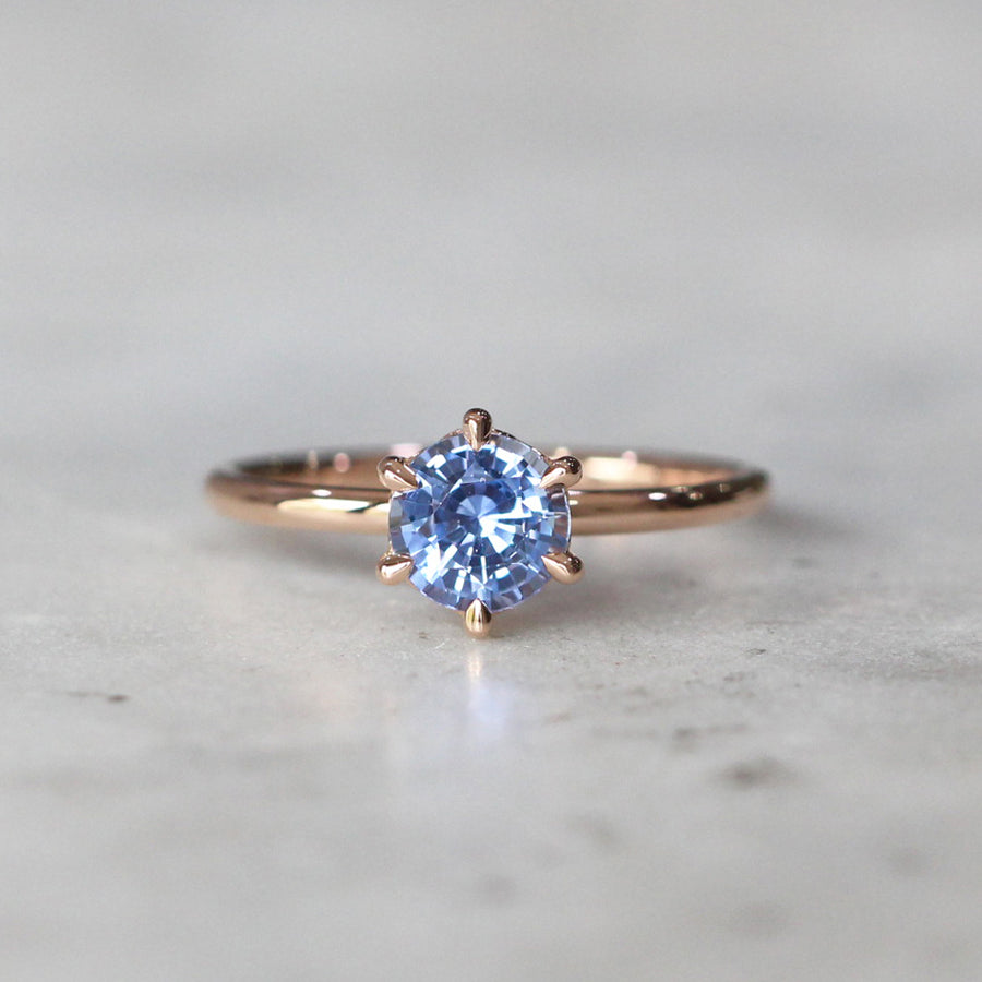 ROUND CEYLON / SAPPHIRE RING