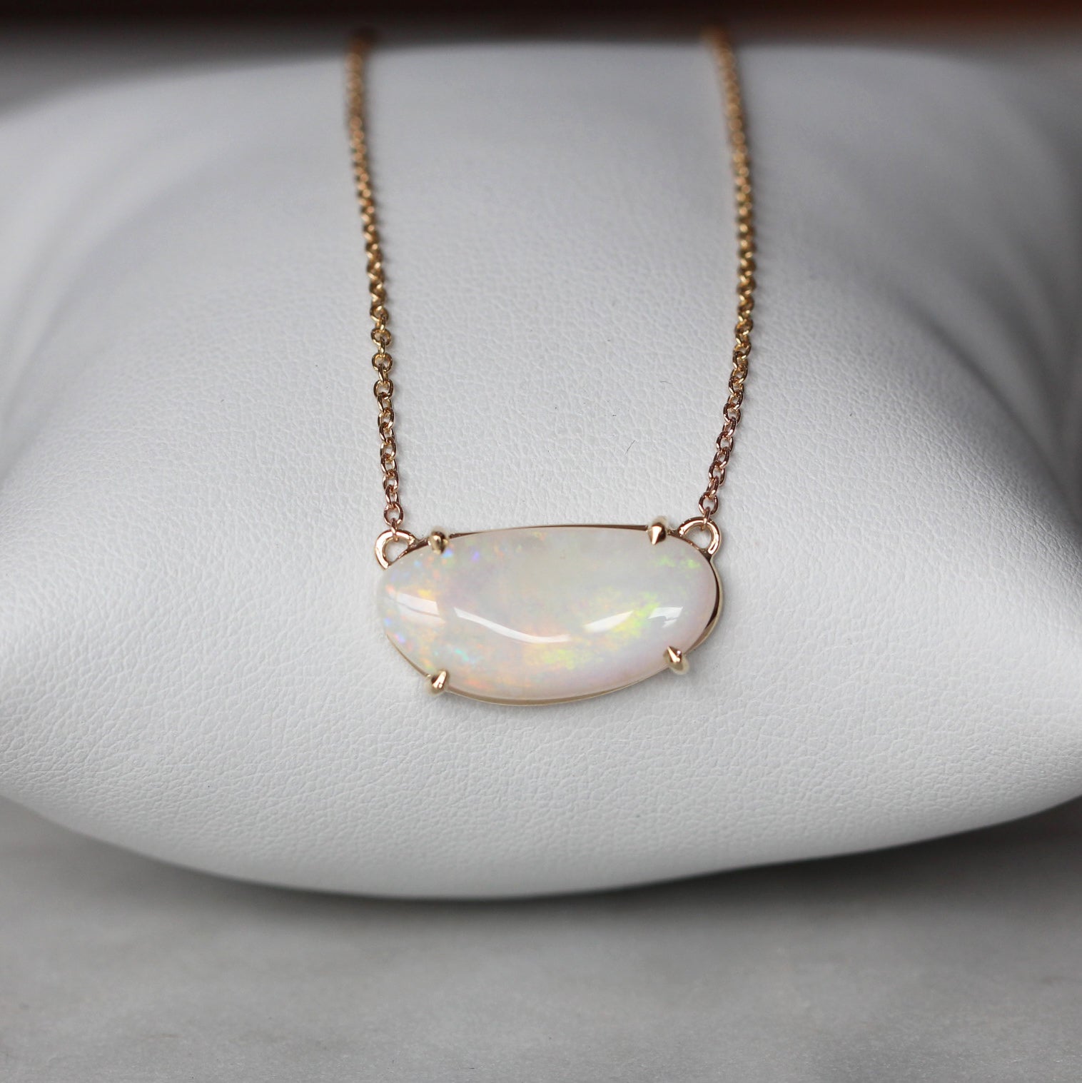 FREEFORM EAST WEST / OPAL NECKLACE