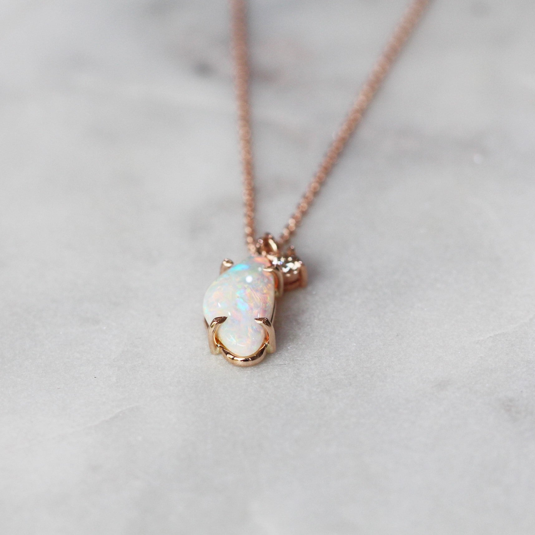 OPAL & CHAMPAGNE DIAMOND / FREE FORM NECKLACE