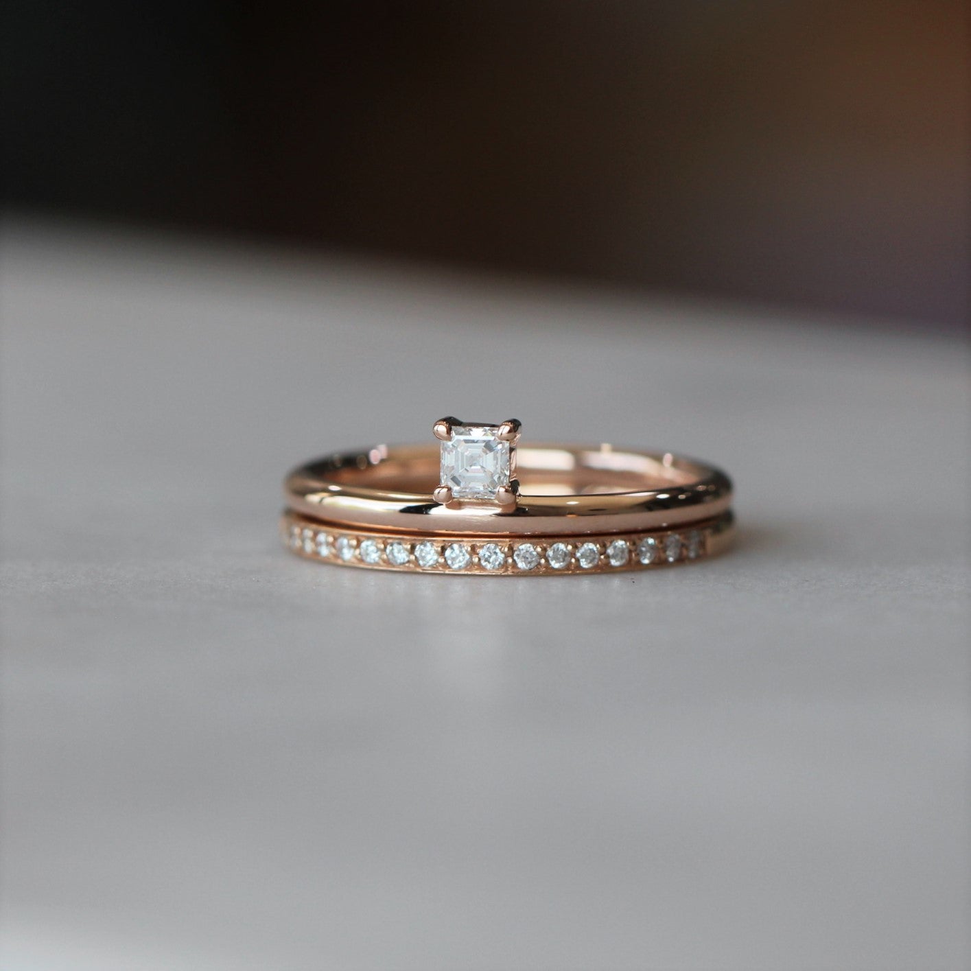 ASSCHER / DIAMOND RING