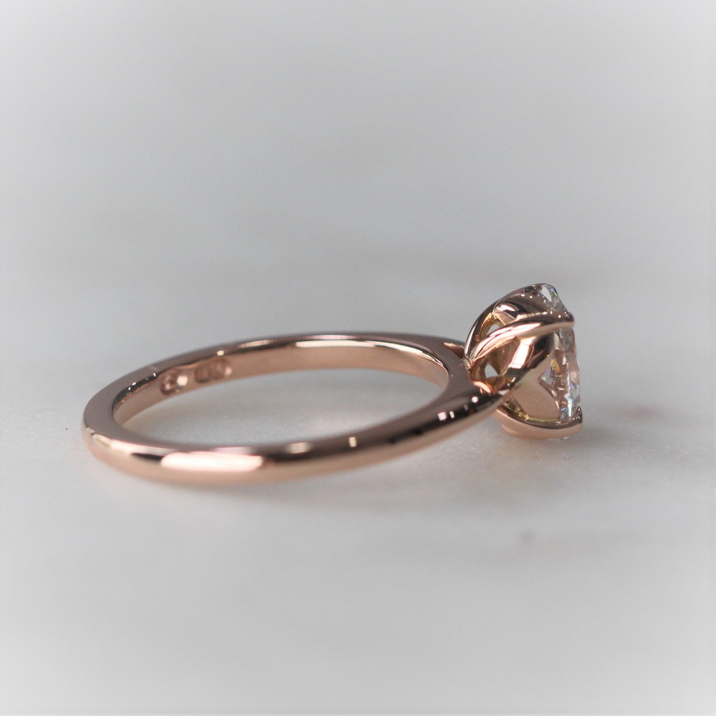 EMILY / OVAL MORGANITE RING