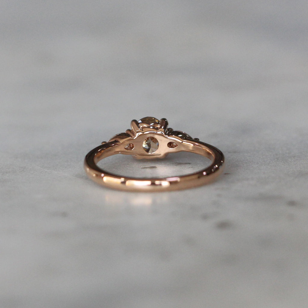 OVAL ARGYLE / TRILOGY RING II