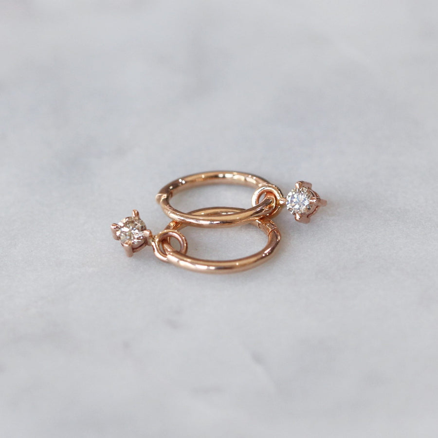 CHAMPAGNE / MINI HOOP EARRINGS