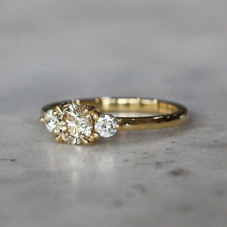 ROUND ARGYLE / TRILOGY RING II