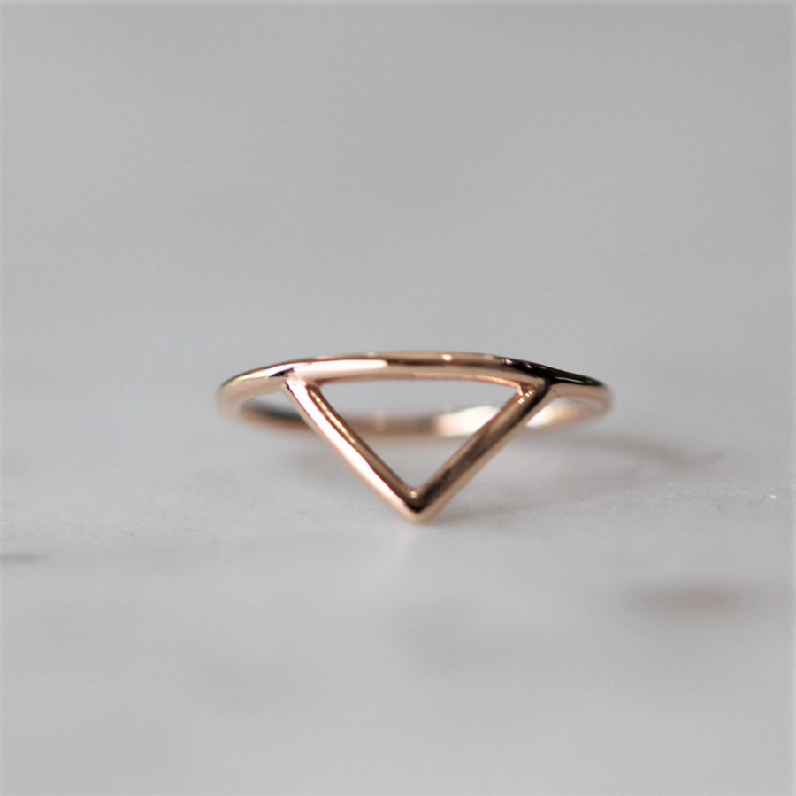 DAISYS ARROW / RING