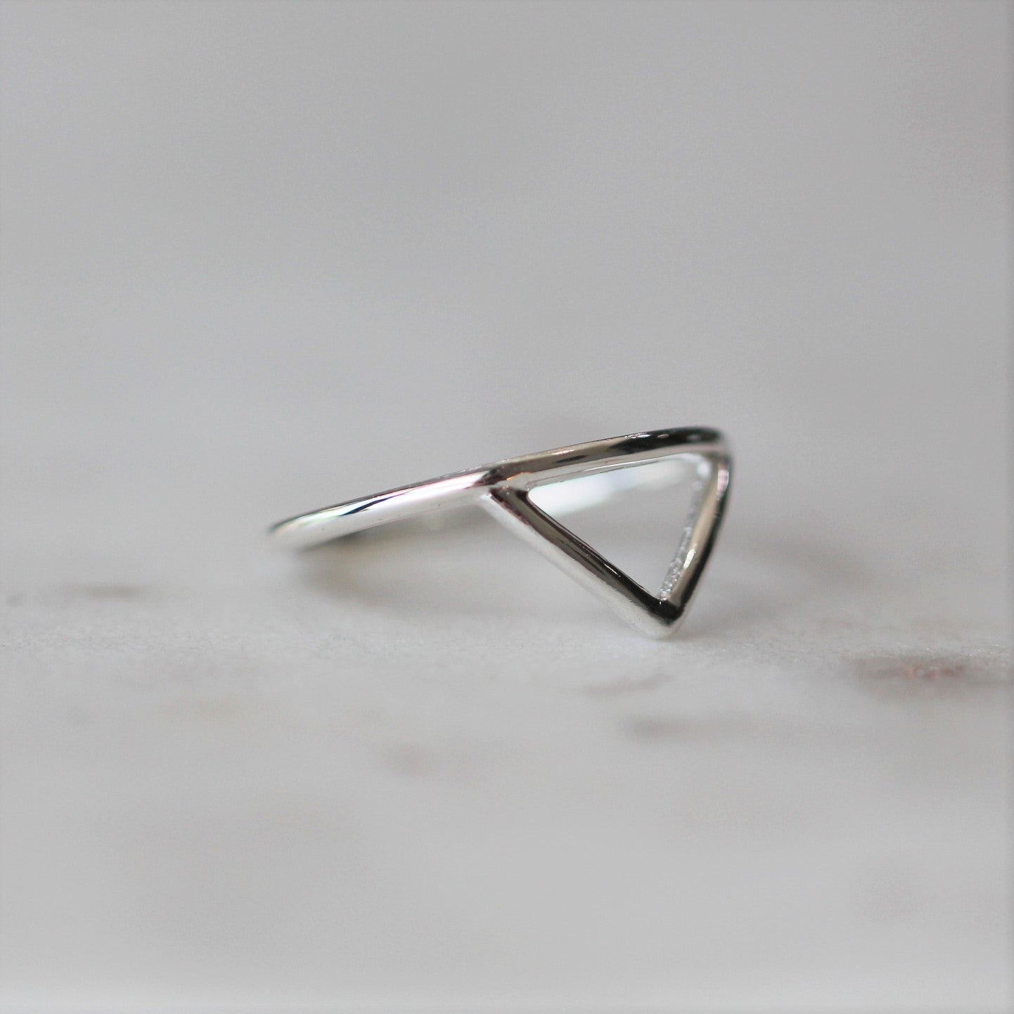 DAISYS ARROW / RING