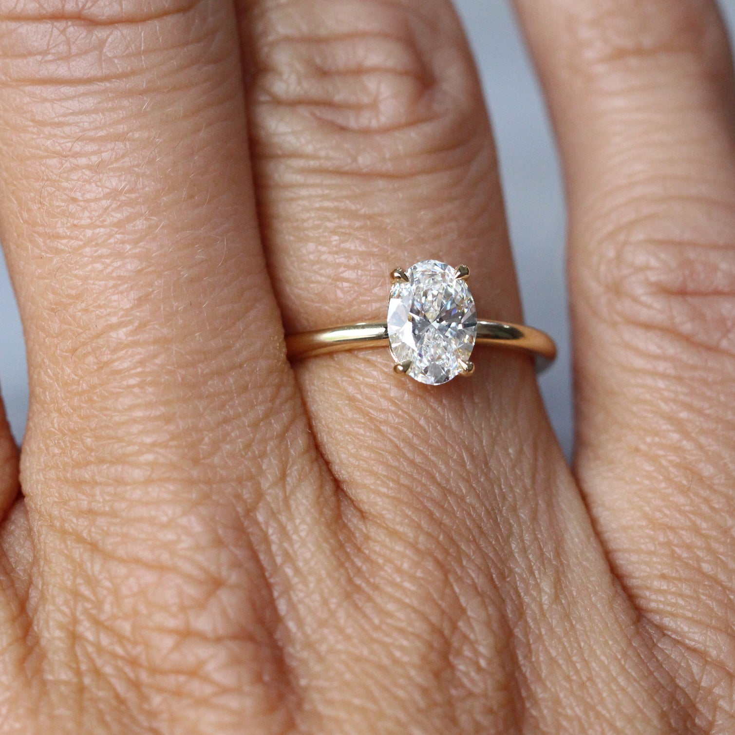 OVAL LAB DIAMOND / SOLITAIRE