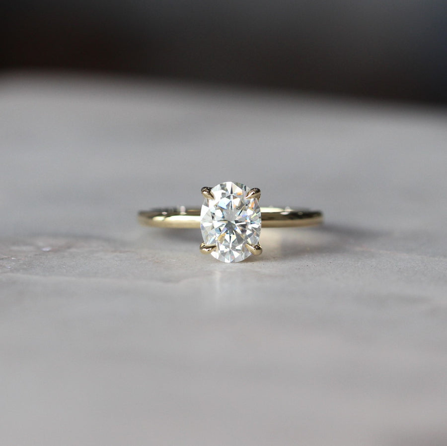 EVIE MOISSANITE / SOLITAIRE RING