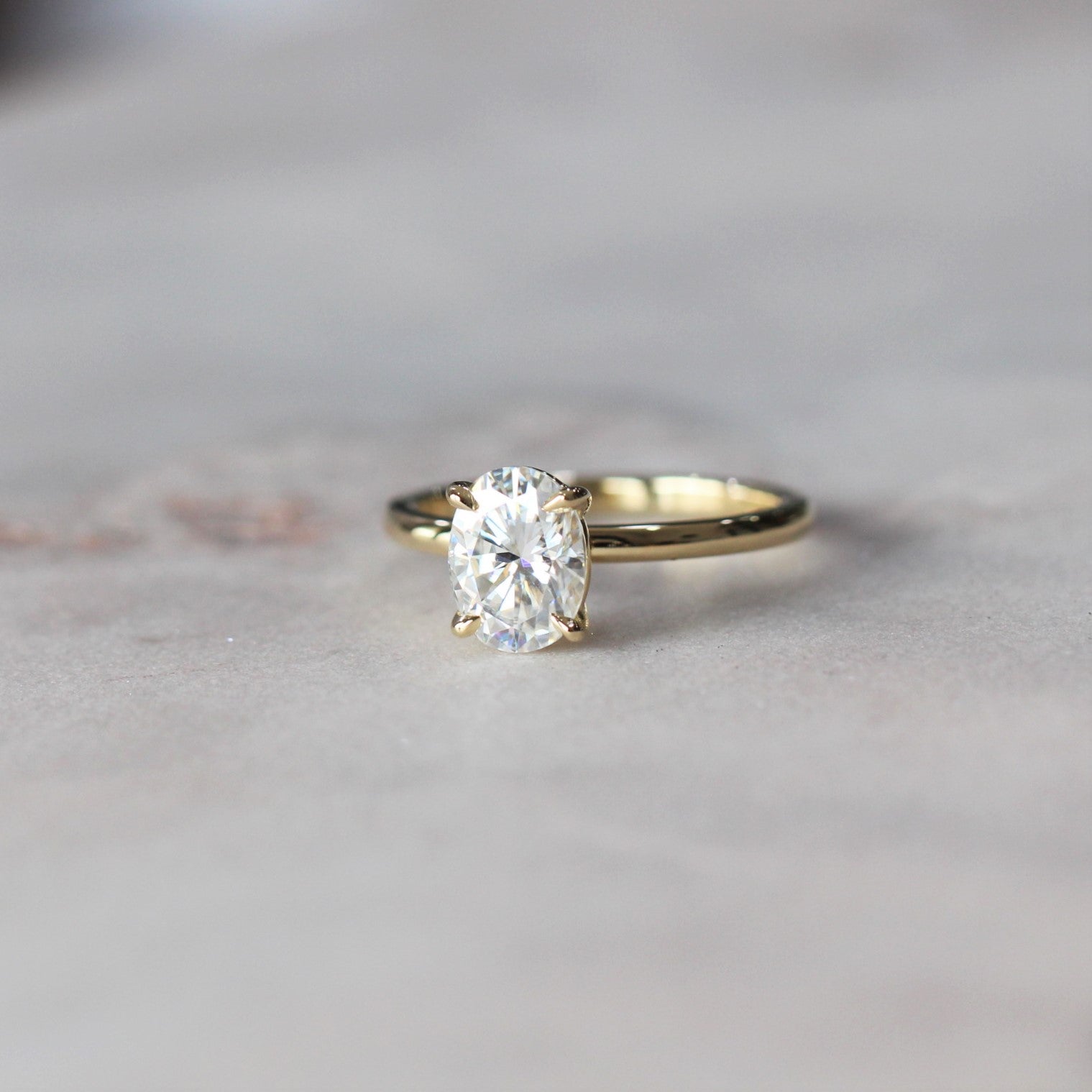 EVIE MOISSANITE / SOLITAIRE RING