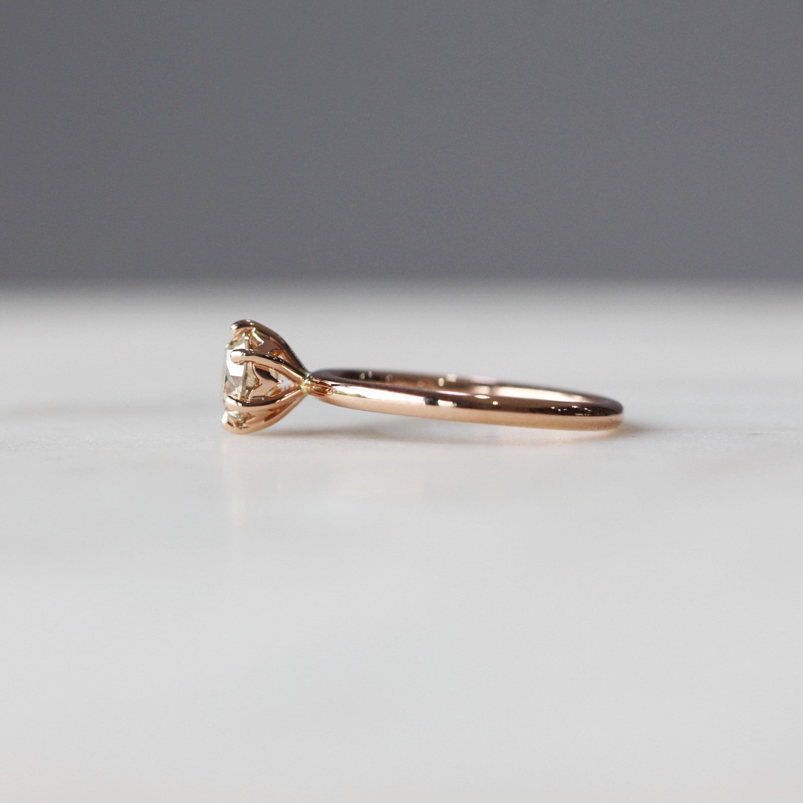 ARGYLE / SOLITAIRE RING III