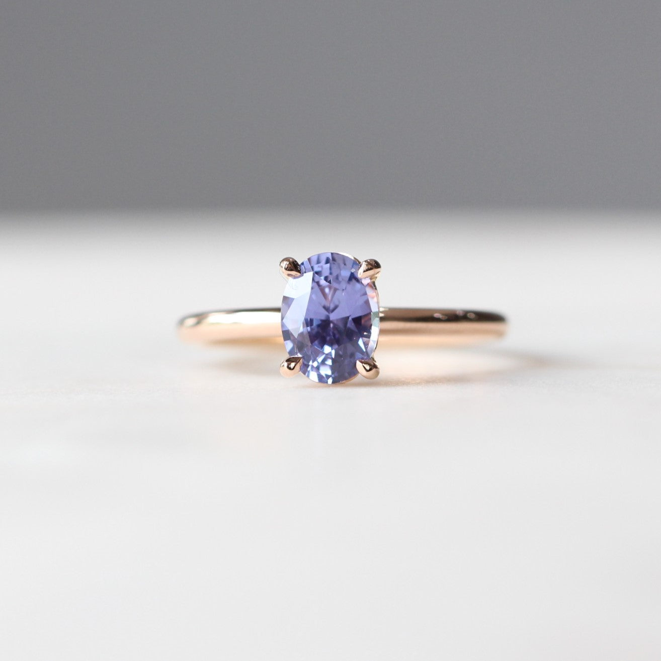 OVAL / CEYLON SOLITAIRE RING