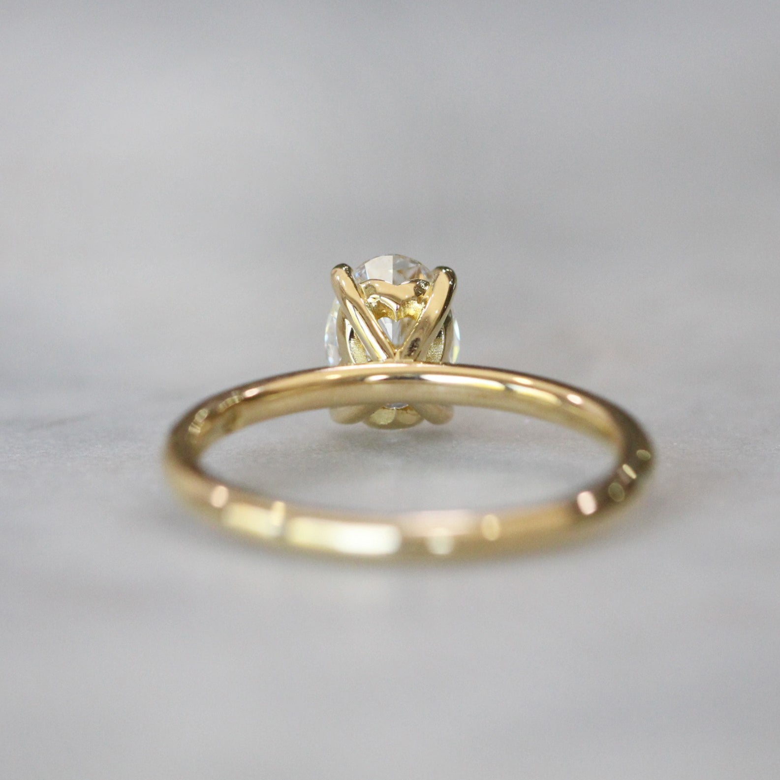 OVAL LAB DIAMOND / SOLITAIRE II