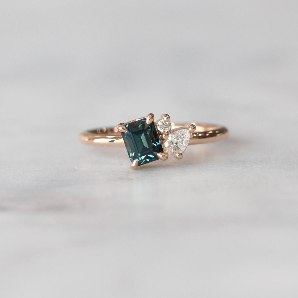 ASYMMETRIC / PARTI SAPPHIRE RING