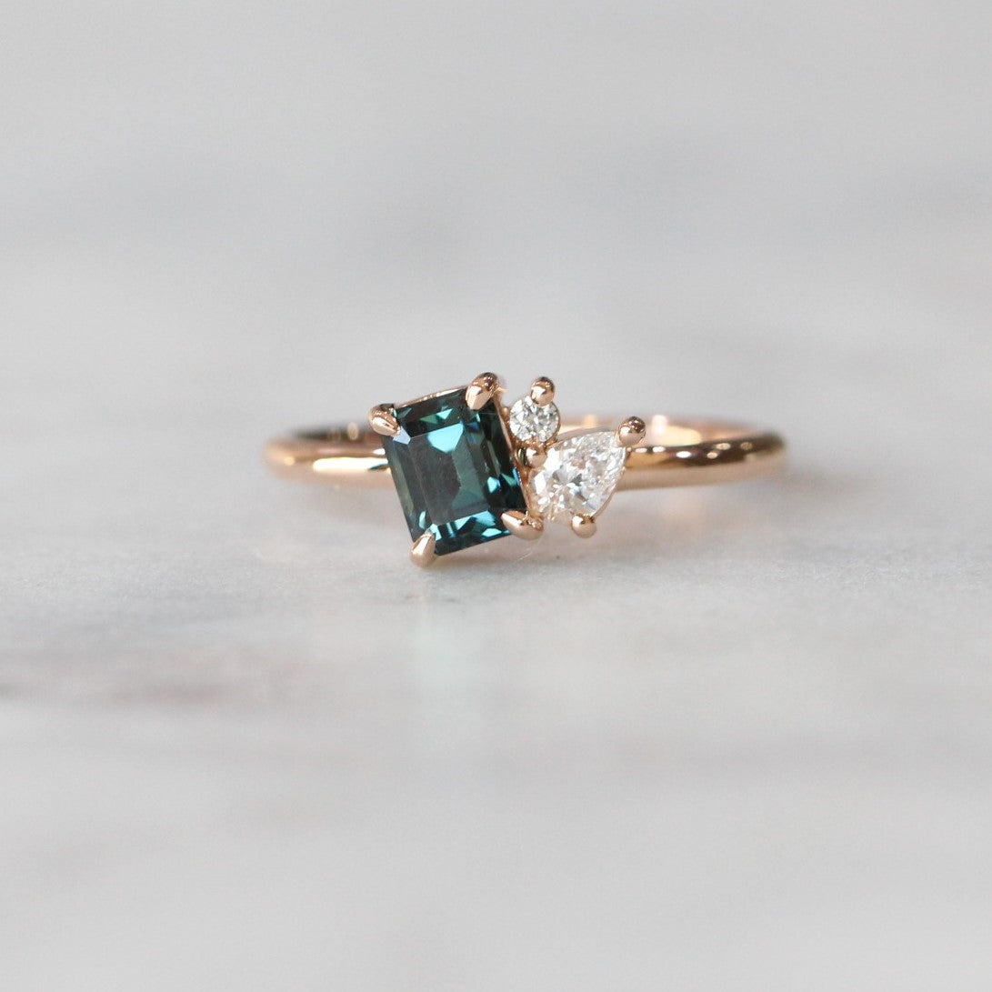 ASYMMETRIC / PARTI SAPPHIRE RING