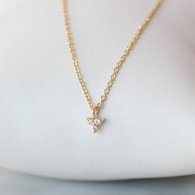 DIAMOND TRIO / NECKLACE