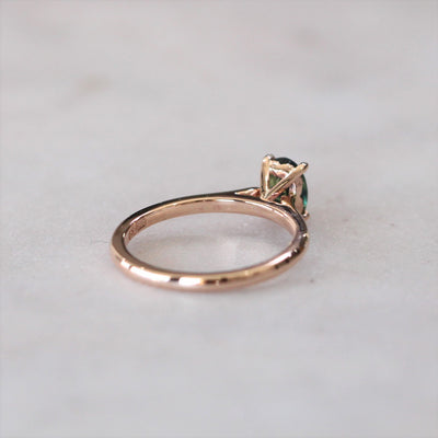 OVAL PARTI RING
