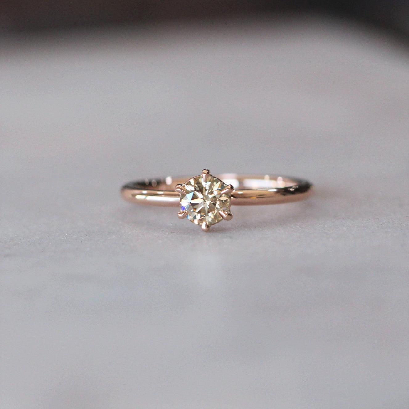 PETITE ARGYLE / SOLITAIRE RING