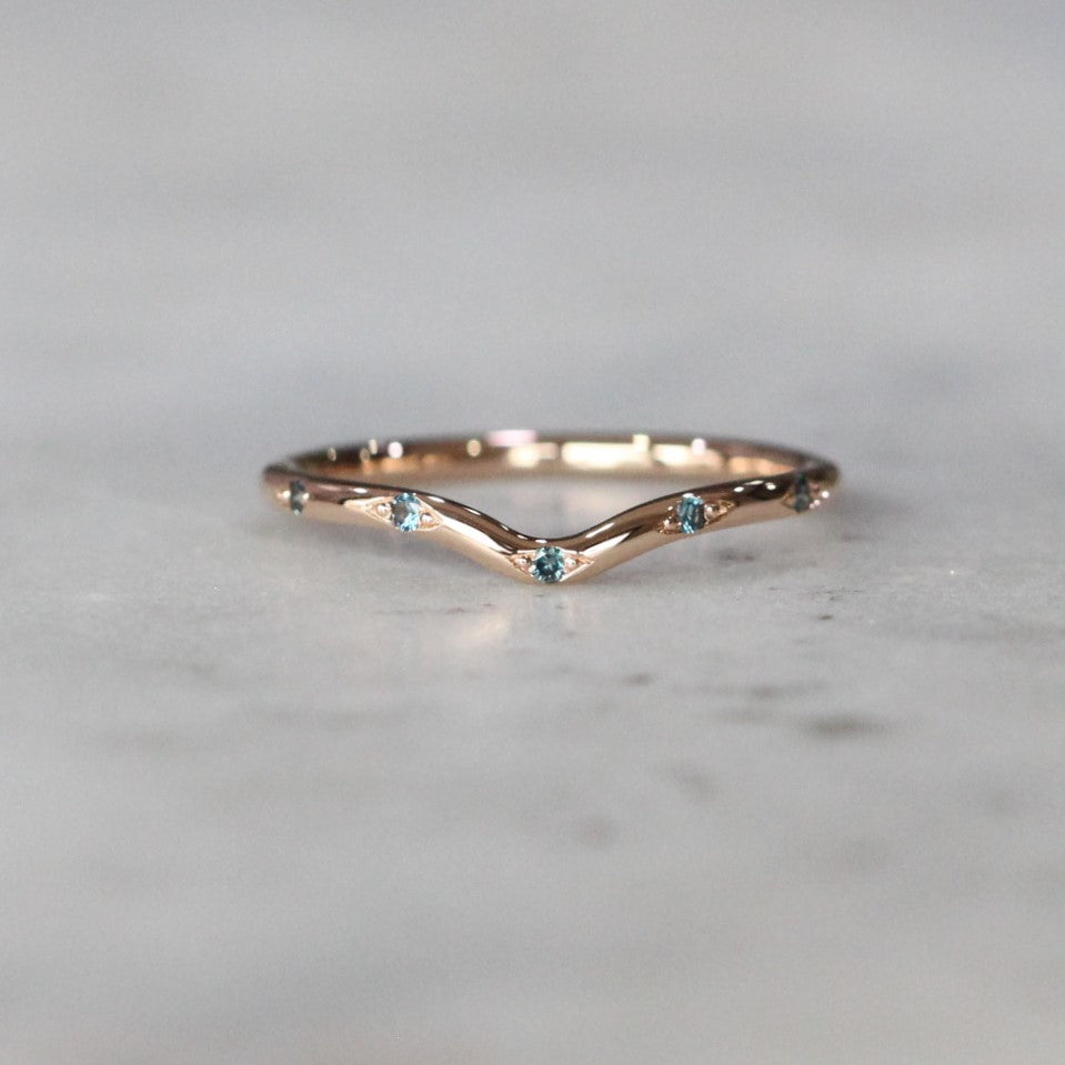 SAPPHIRE STARDUST / WEDDING BAND