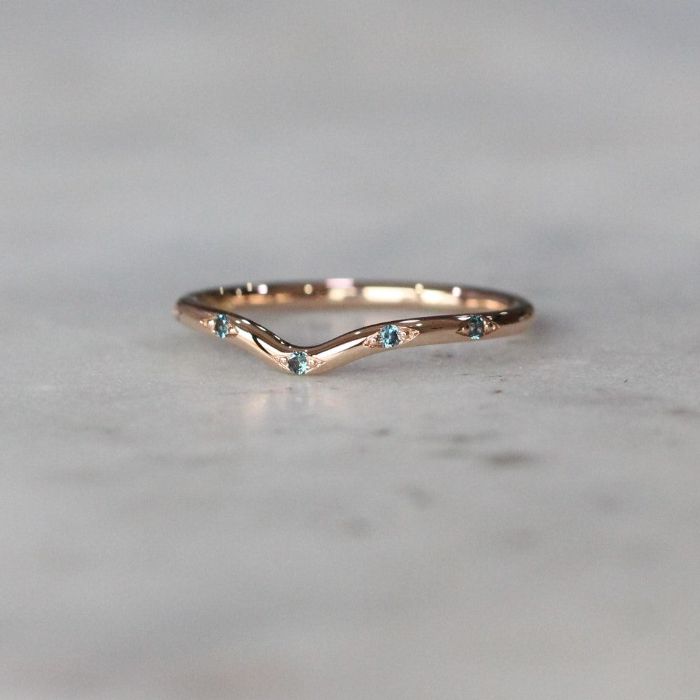 SAPPHIRE STARDUST / WEDDING BAND