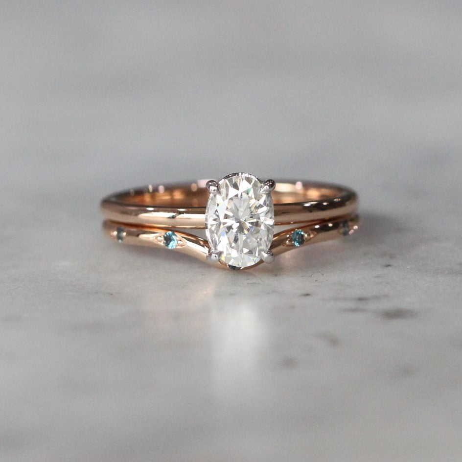 SAPPHIRE STARDUST / WEDDING BAND