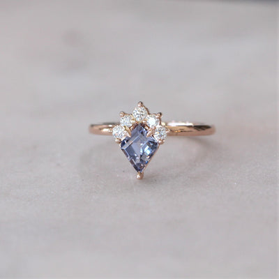 KITE / HALF HALO SPINEL RING