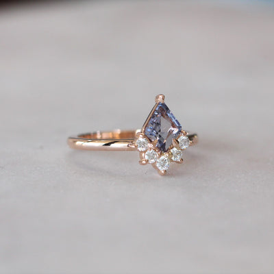 KITE / HALF HALO SPINEL RING