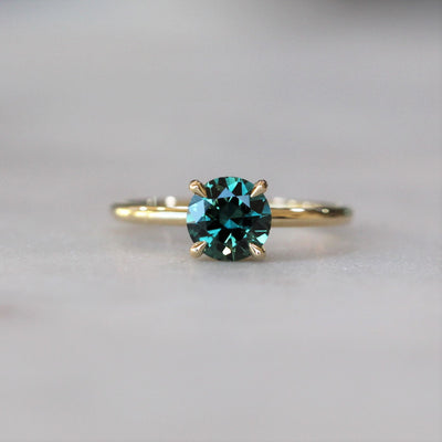 ROUND / TEAL AUSTRALIAN PARTI SAPPHIRE RING