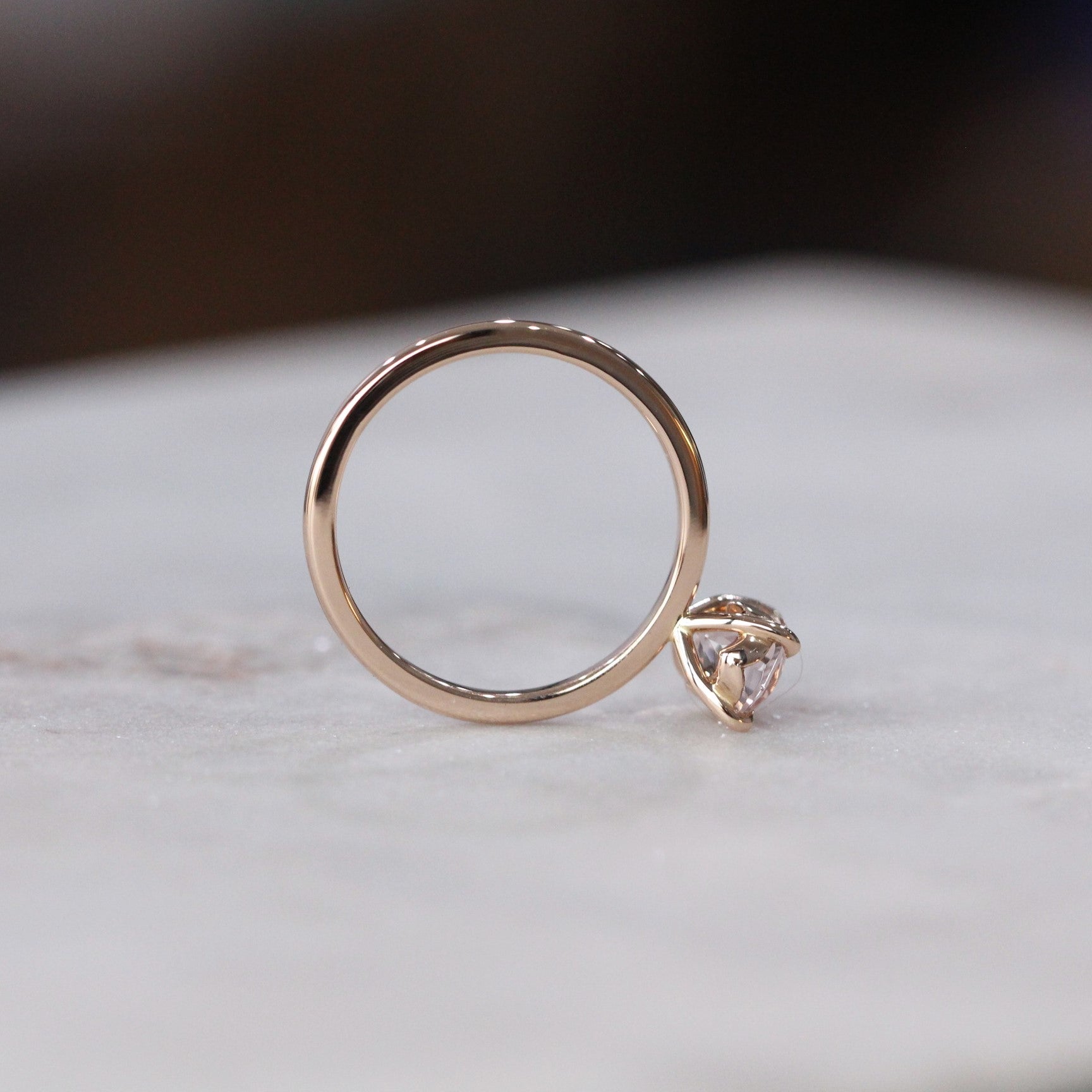 ALEX / OVAL MORGANITE RING