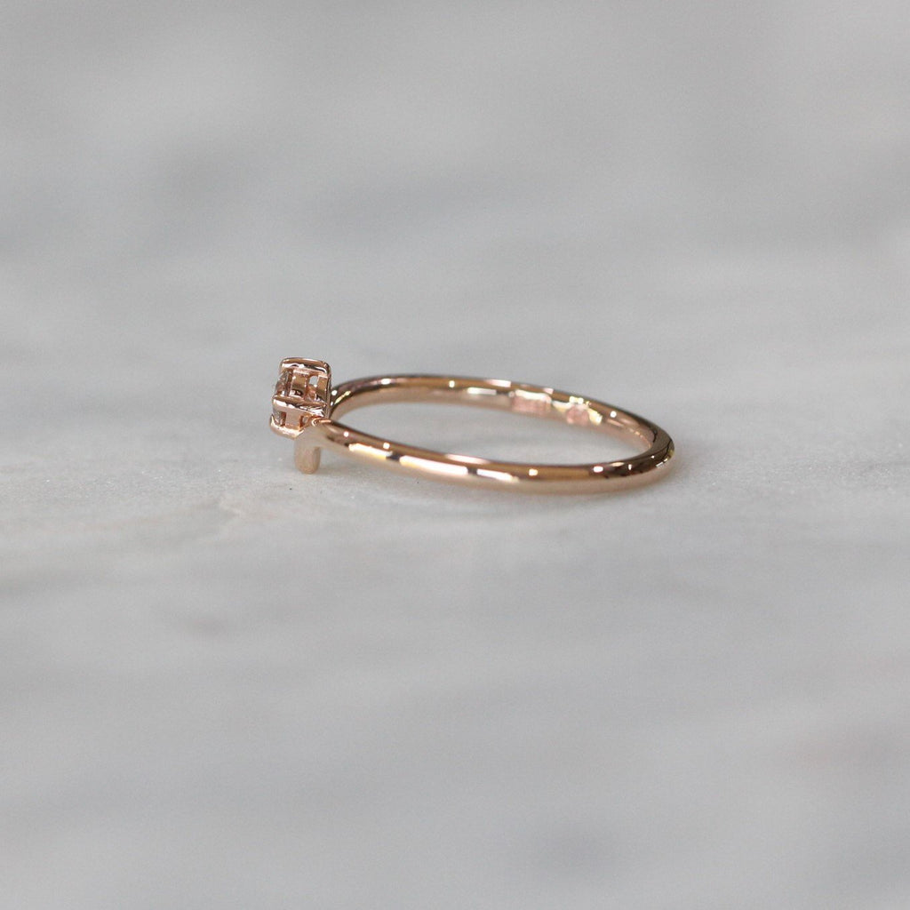 ROSE ARGYLE / CHEVRON RING