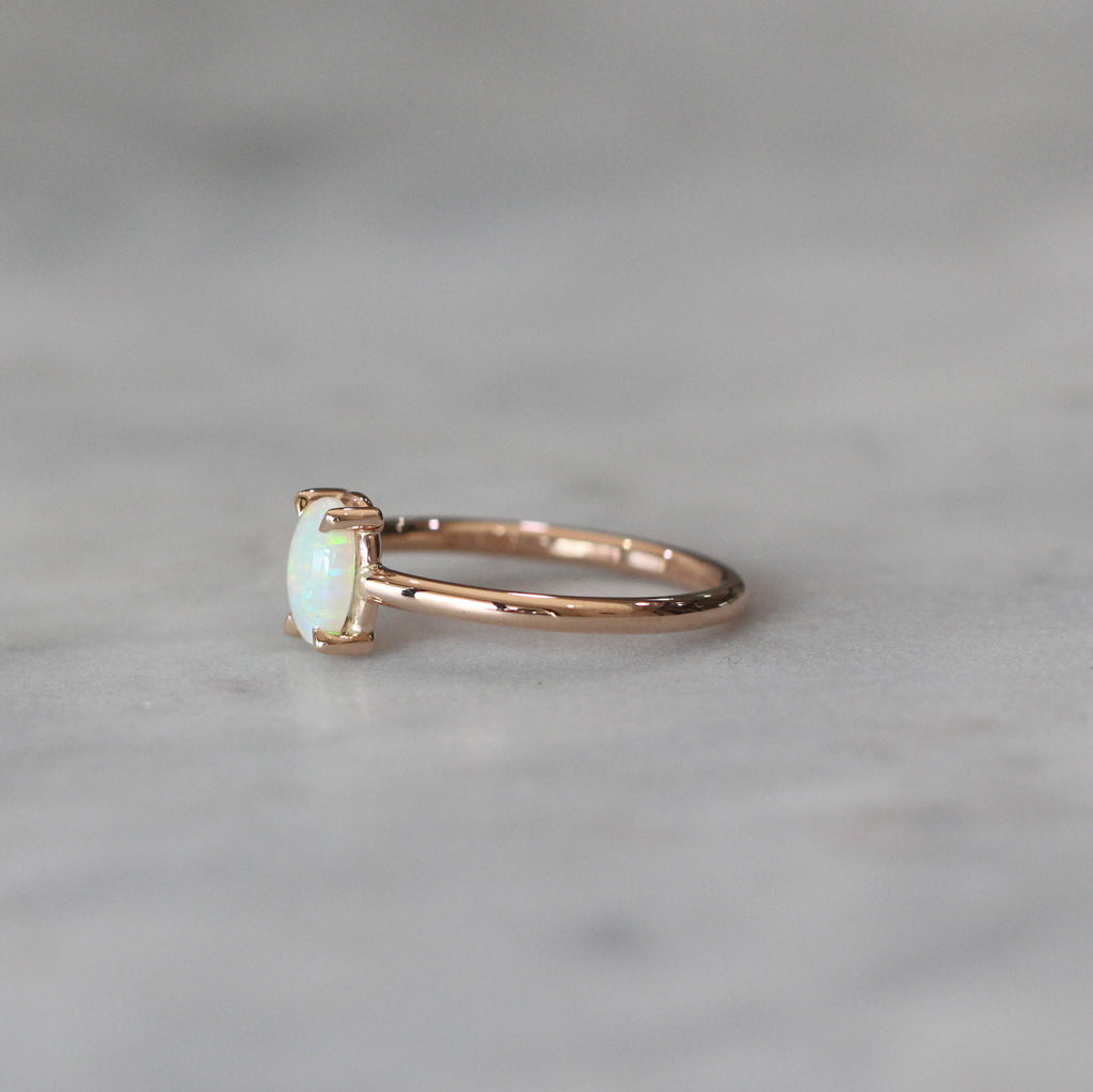 MINI OVAL / OPAL RING