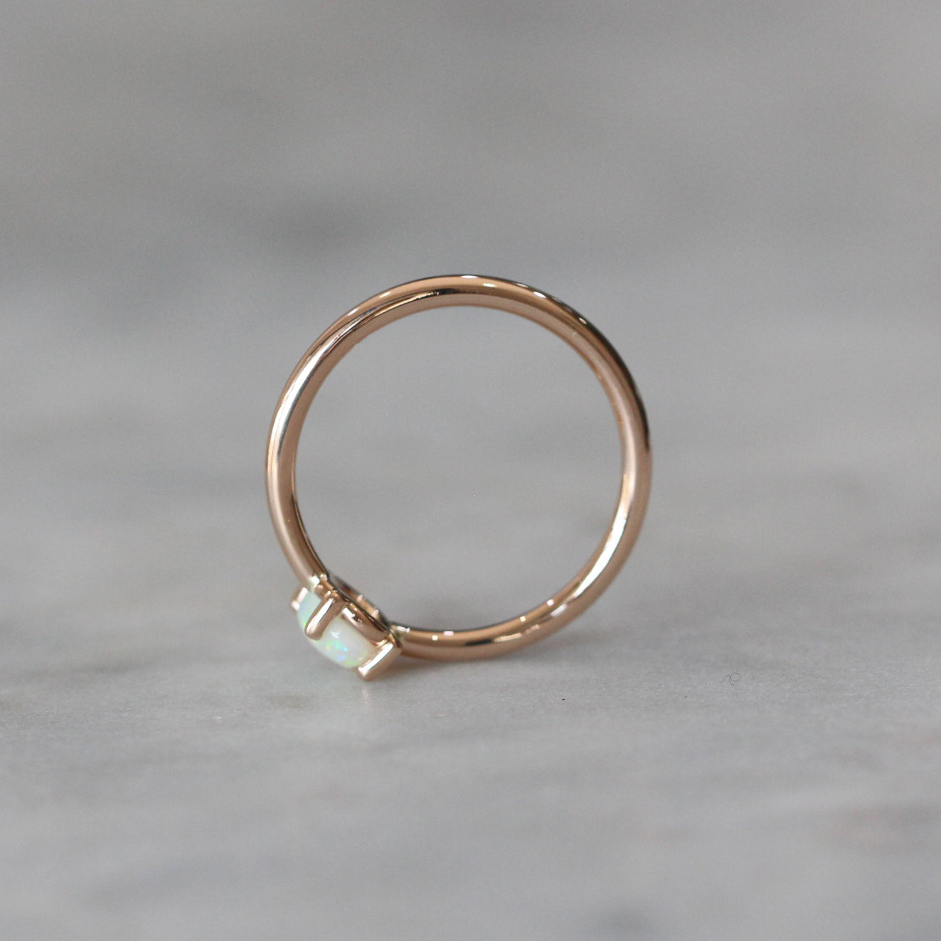 MINI OVAL / OPAL RING