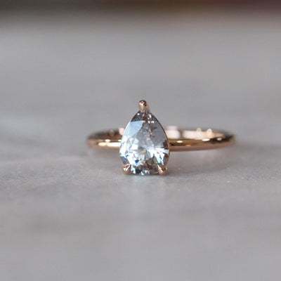 PEAR / GREY CEYLON SAPPHIRE RING